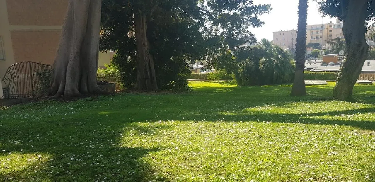 Casa Fiorenza Parcheggio Privato Sanremo 0*,