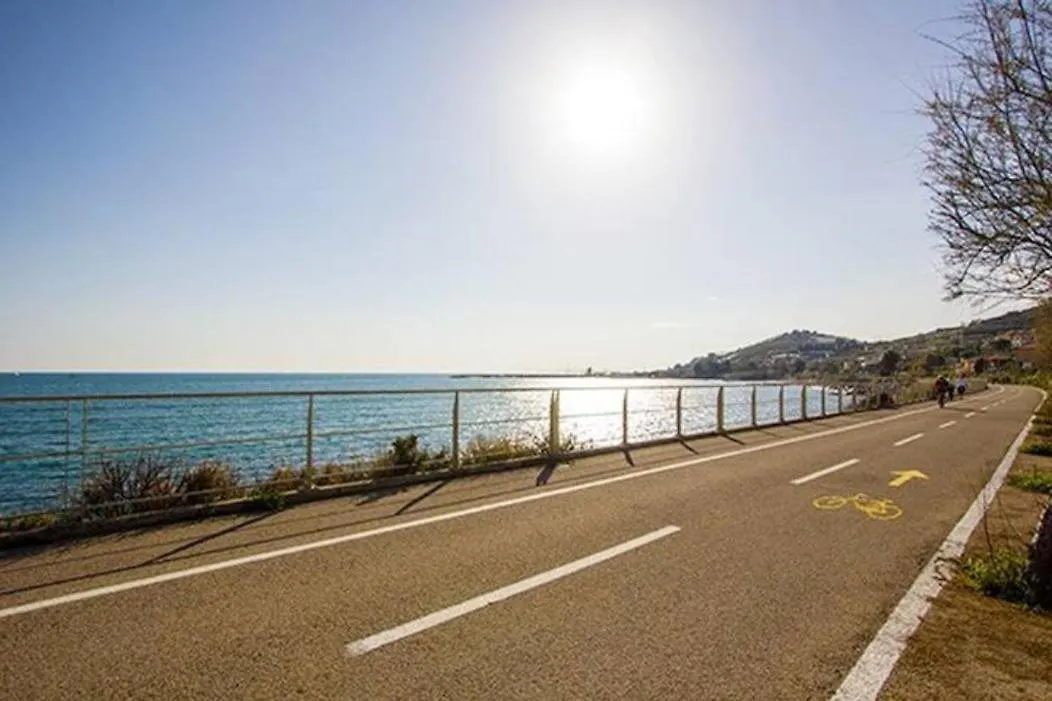 Casa Fiorenza Parcheggio Privato Sanremo 0*,