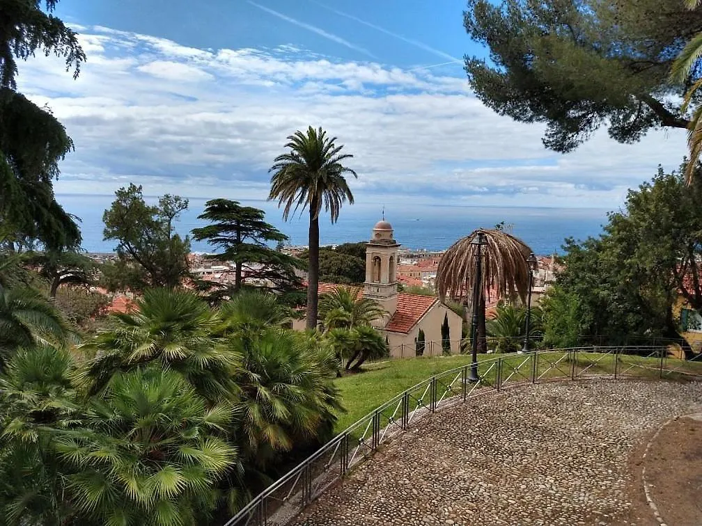 Casa Fiorenza Parcheggio Privato Sanremo